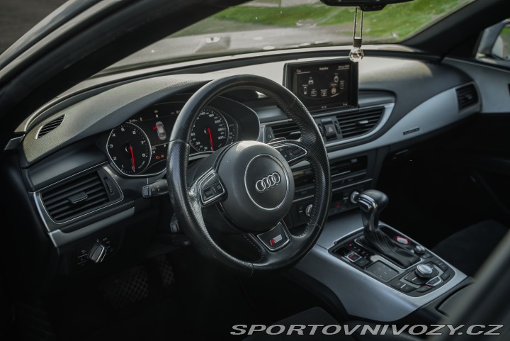 Audi A7 3.0 TFSI S7 look 2012