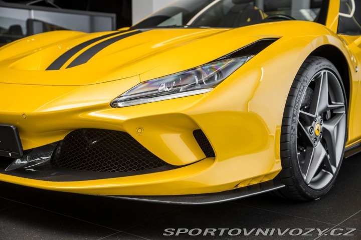 Ferrari F8 Spider/Gaillo Triplo Stra 1800