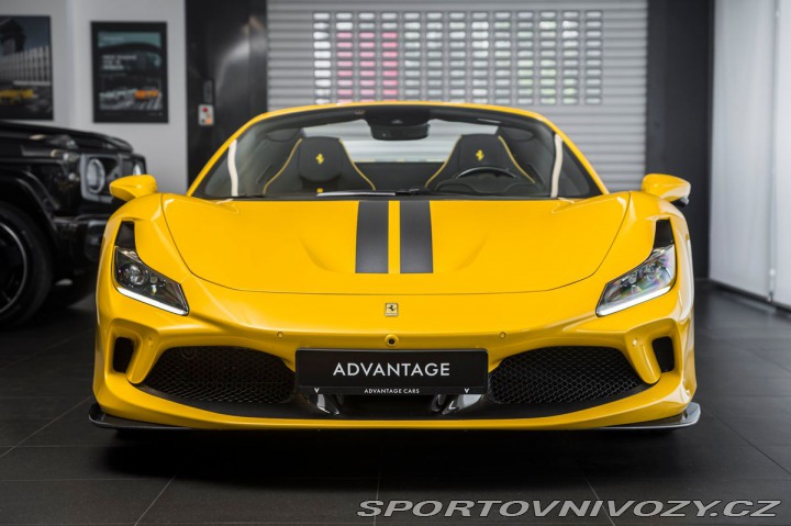 Ferrari F8 Spider/Gaillo Triplo Stra 2023