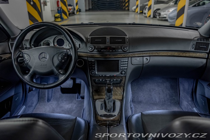 Mercedes-Benz E 55 AMG kompresor (W211) 2004