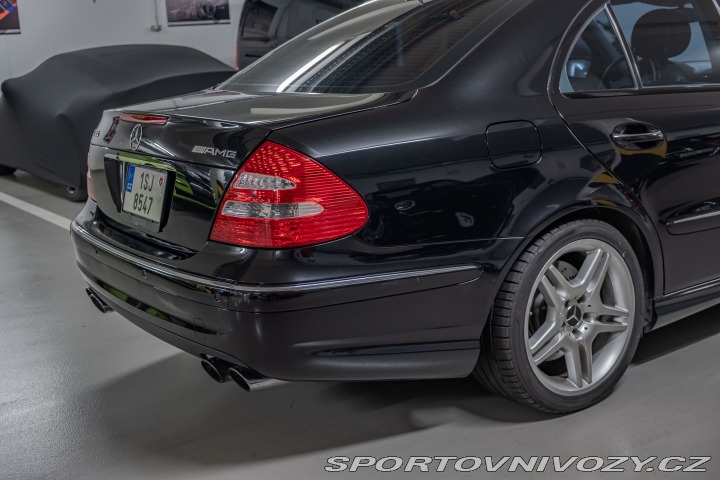 Mercedes-Benz E 55 AMG kompresor (W211) 2004