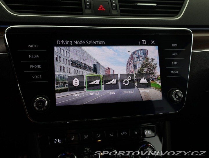 Škoda Superb Scout 2.0 TSI 2023