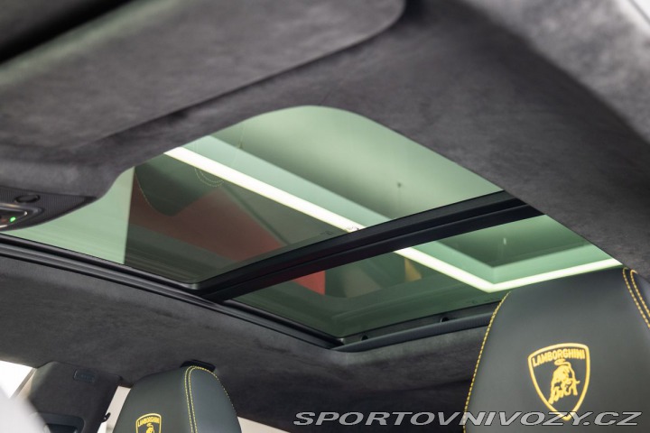 Lamborghini Urus SE 1800