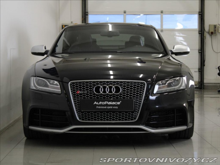 Audi RS5 4,2 V8 331kW B&O 1.ma 2011