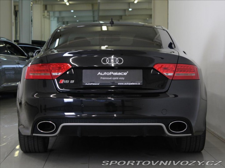 Audi RS5 4,2 V8 331kW B&O 1.ma 2011