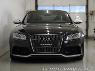 Audi RS5 4,2 V8 331kW B&O 1.ma 2011