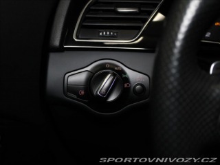 Audi RS5 4,2 V8 331kW B&O 1.ma 2011