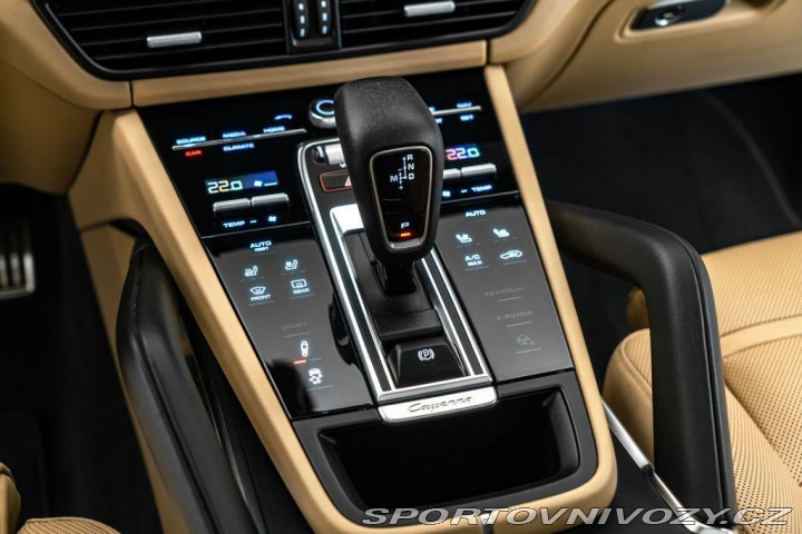 Porsche Cayenne Turbo, Sport design, PDCC 2019