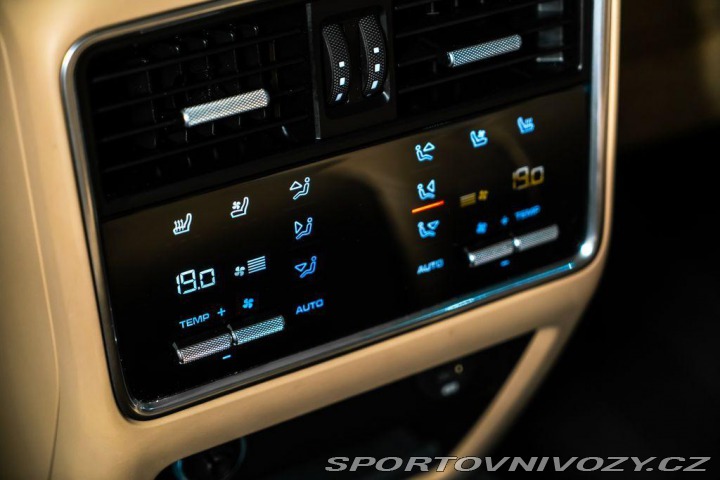 Porsche Cayenne Turbo, Sport design, PDCC 2019