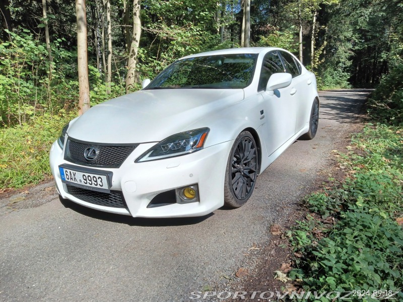 Lexus IS 