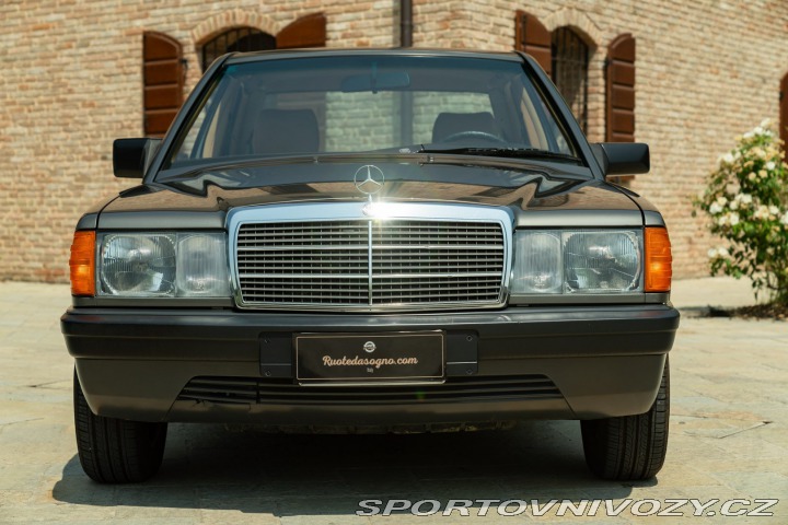 Mercedes-Benz E 190 E 1987