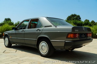 Mercedes-Benz E 190 E 1987