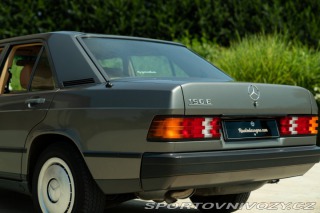 Mercedes-Benz E 190 E 1987