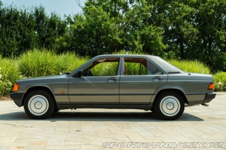 Mercedes-Benz E 190 E 1987