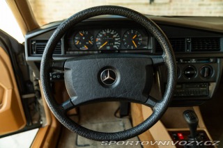 Mercedes-Benz E 190 E 1987