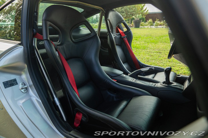 Porsche 911 996 (911) GT2 2002