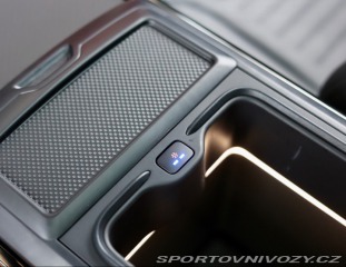 Ostatní značky Ostatní modely Land Rover Range Rover Sport  4.4 V8 P635 MHEV SV Edit 2024
