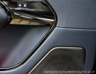Ostatní značky Ostatní modely Land Rover Range Rover Sport  4.4 V8 P635 MHEV SV Edit 2024