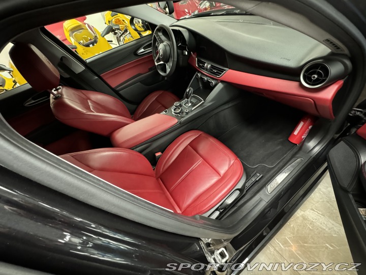 Alfa Romeo Giulia 2.2 jTDm Super Business 2018