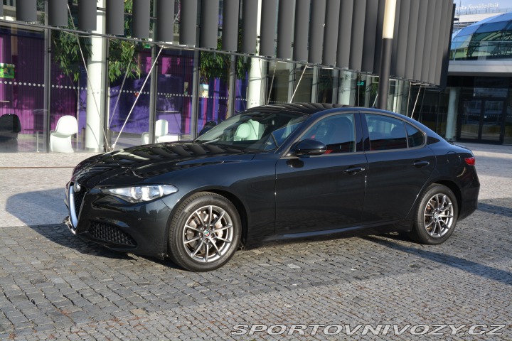 Alfa Romeo Giulia 2.2 jTDm Super Business 2018