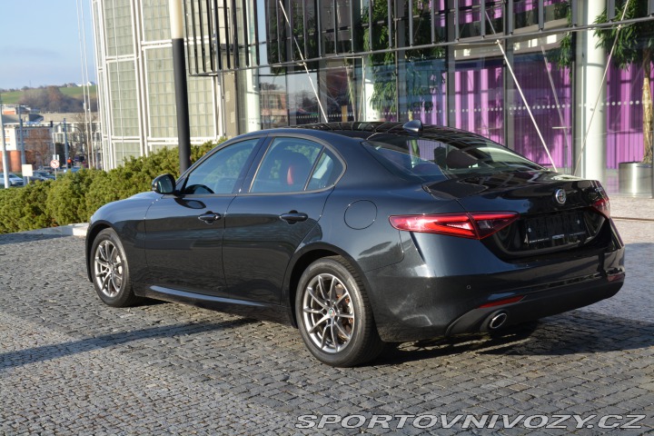 Alfa Romeo Giulia 2.2 jTDm Super Business 2018