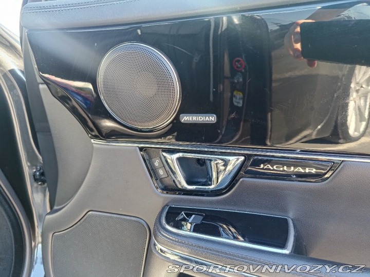 Jaguar XJ 3.0 D V6 Premium Luxur 2015