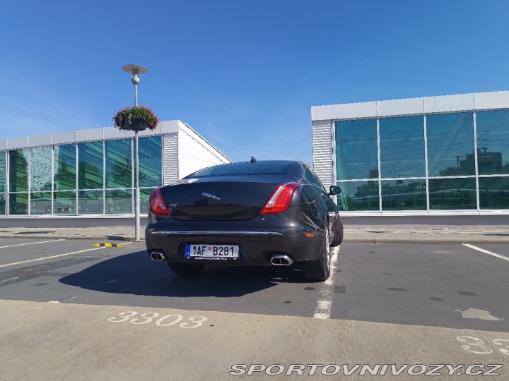 Jaguar XJ 3.0 D V6 Premium Luxur 2015