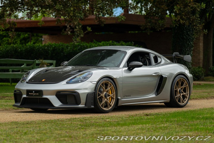 Porsche 718 CAYMAN GT4 RS “weissach” 2024