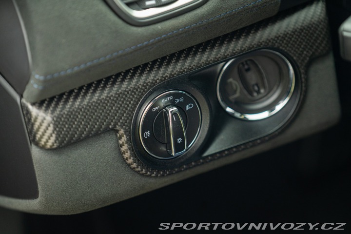 Porsche 718 CAYMAN GT4 RS “weissach” 2024