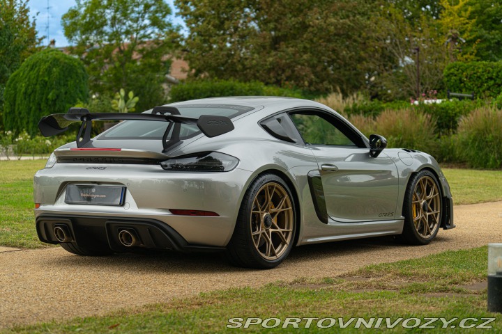 Porsche 718 CAYMAN GT4 RS “weissach” 2024