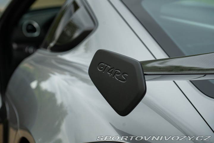 Porsche 718 CAYMAN GT4 RS “weissach” 2024