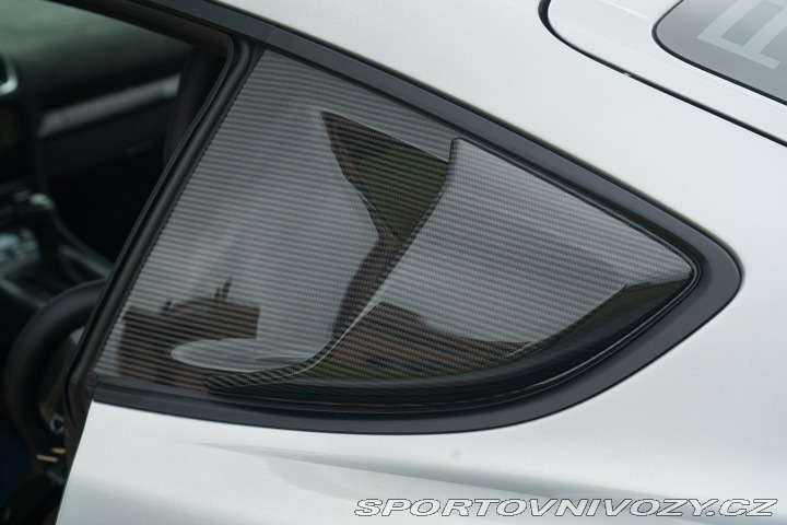 Porsche 718 CAYMAN GT4 RS “weissach” 2024