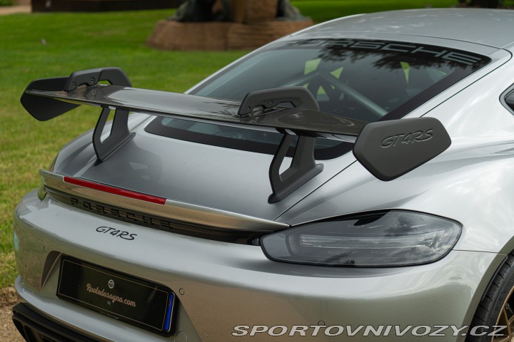 Porsche 718 CAYMAN GT4 RS “weissach” 2024