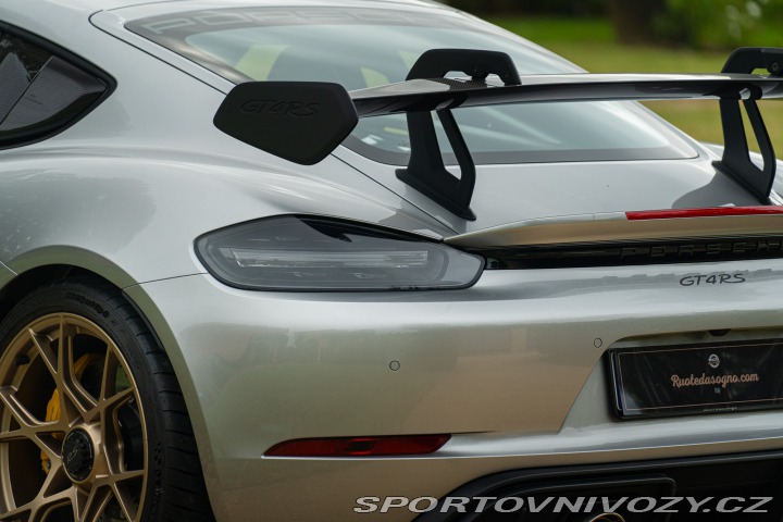 Porsche 718 CAYMAN GT4 RS “weissach” 2024