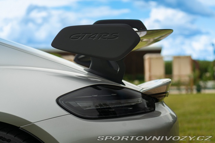 Porsche 718 CAYMAN GT4 RS “weissach” 2024