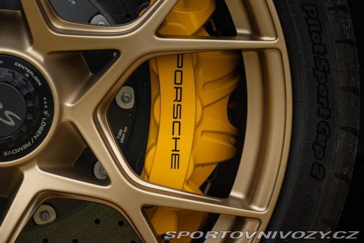 Porsche 718 CAYMAN GT4 RS “weissach” 2024