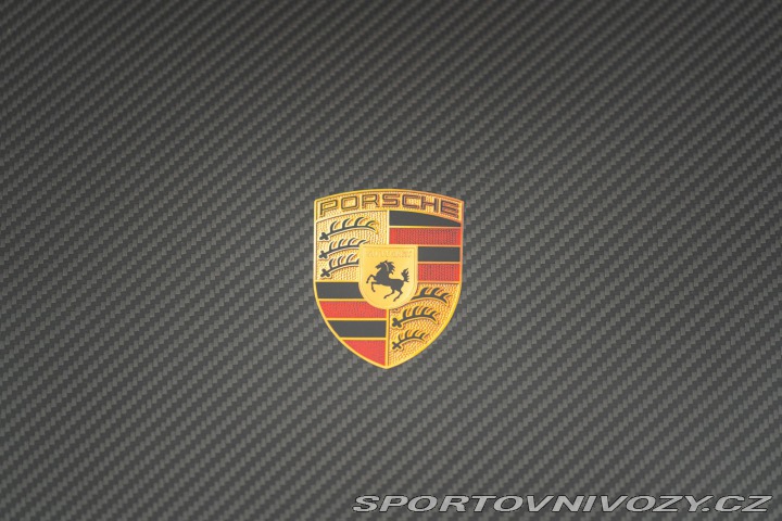 Porsche 718 CAYMAN GT4 RS “weissach” 2024