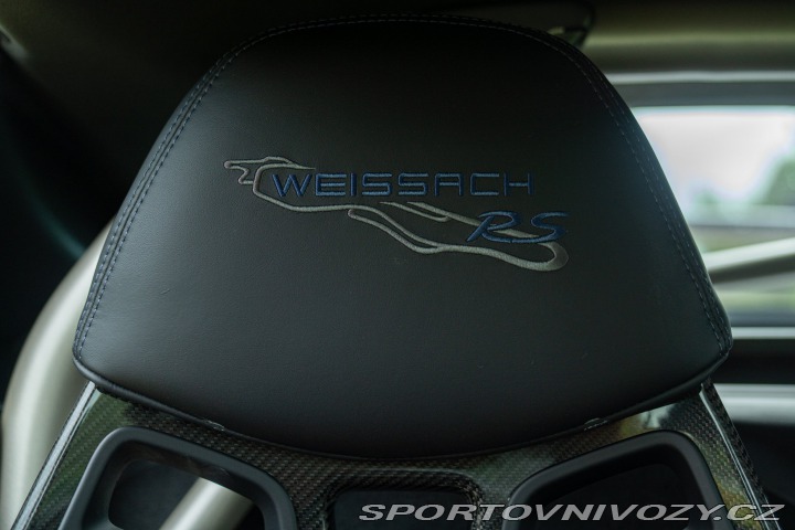 Porsche 718 CAYMAN GT4 RS “weissach” 2024