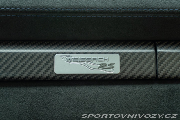 Porsche 718 CAYMAN GT4 RS “weissach” 2024