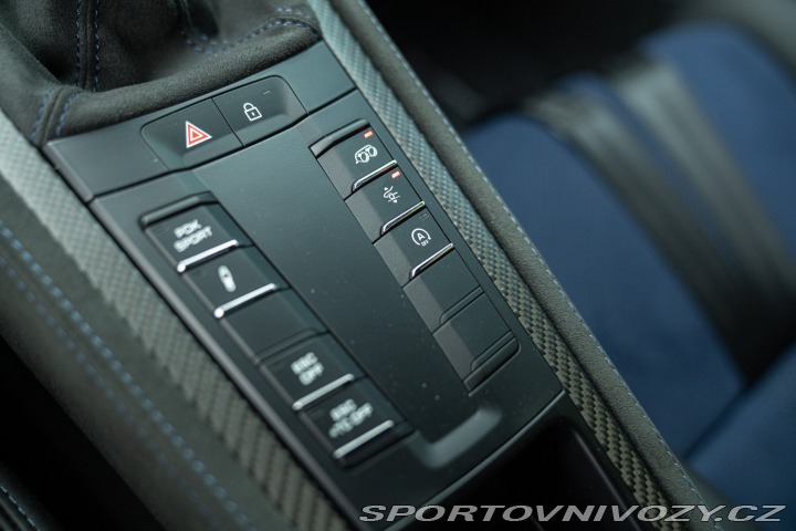 Porsche 718 CAYMAN GT4 RS “weissach” 2024