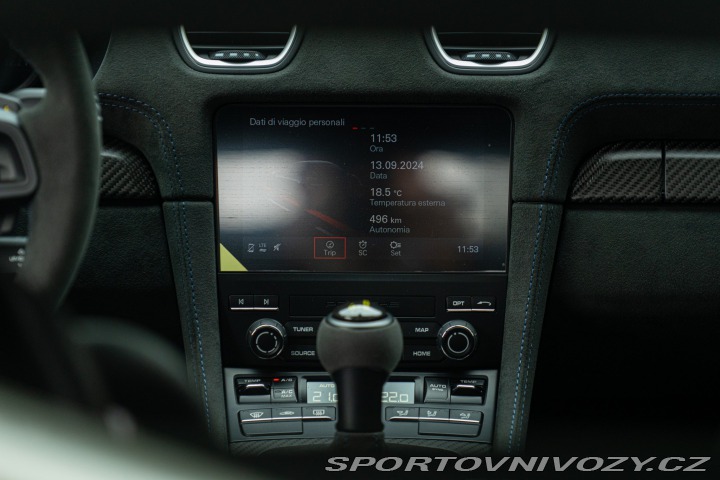 Porsche 718 CAYMAN GT4 RS “weissach” 2024