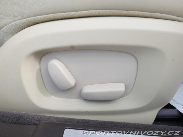 Jaguar XF 3,0 V6 Automat REZERVACE 2013
