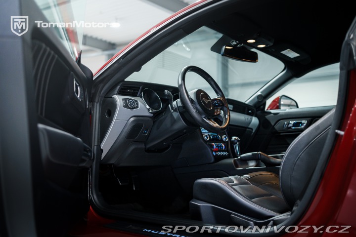 Ford Mustang GT 5.0L V8, Recaro, V ČR 2016