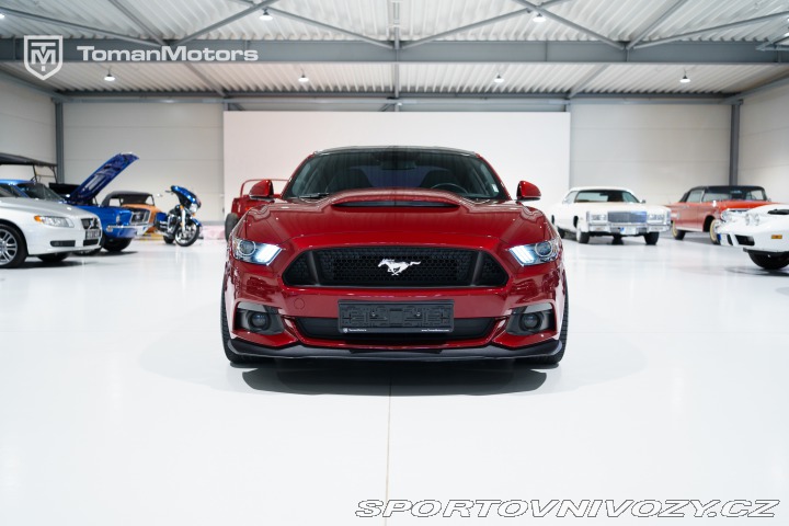 Ford Mustang GT 5.0L V8, Recaro, V ČR 2016