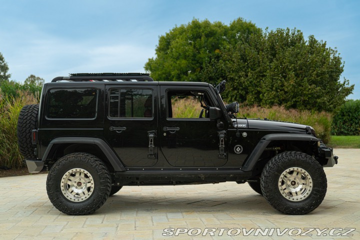 Ostatní značky Ostatní modely Jeep WRANGLER JKU 2014