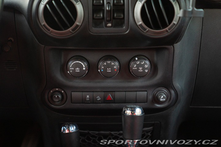 Ostatní značky Ostatní modely Jeep WRANGLER JKU 2014