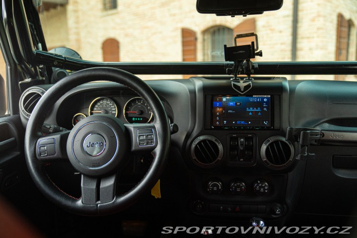 Ostatní značky Ostatní modely Jeep WRANGLER JKU 2014