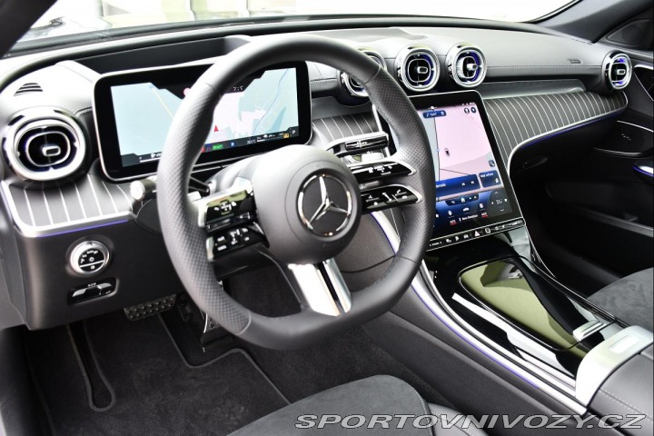 Mercedes-Benz C 400e 4M HYBRID PANO ZÁRUK 2023