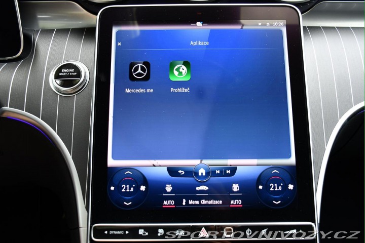 Mercedes-Benz C 400e 4M HYBRID PANO ZÁRUK 2023