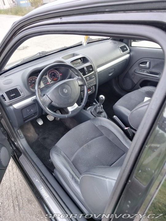 Renault Clio Sport  2003